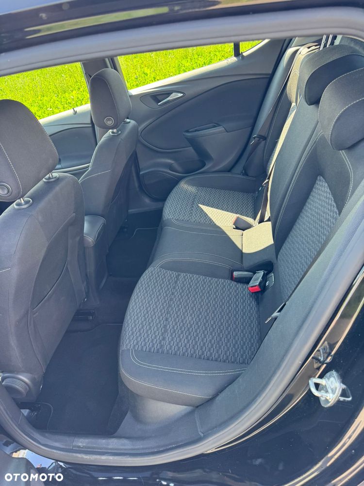 Opel Astra 1.6 CDTI Essentia - 15