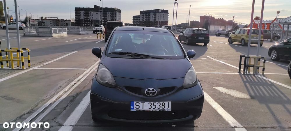 Toyota Aygo - 1