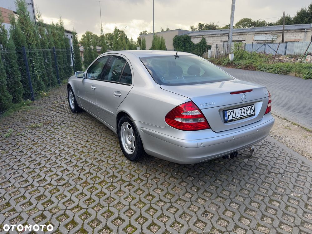 Mercedes-Benz Klasa E 200 CDI Classic - 4