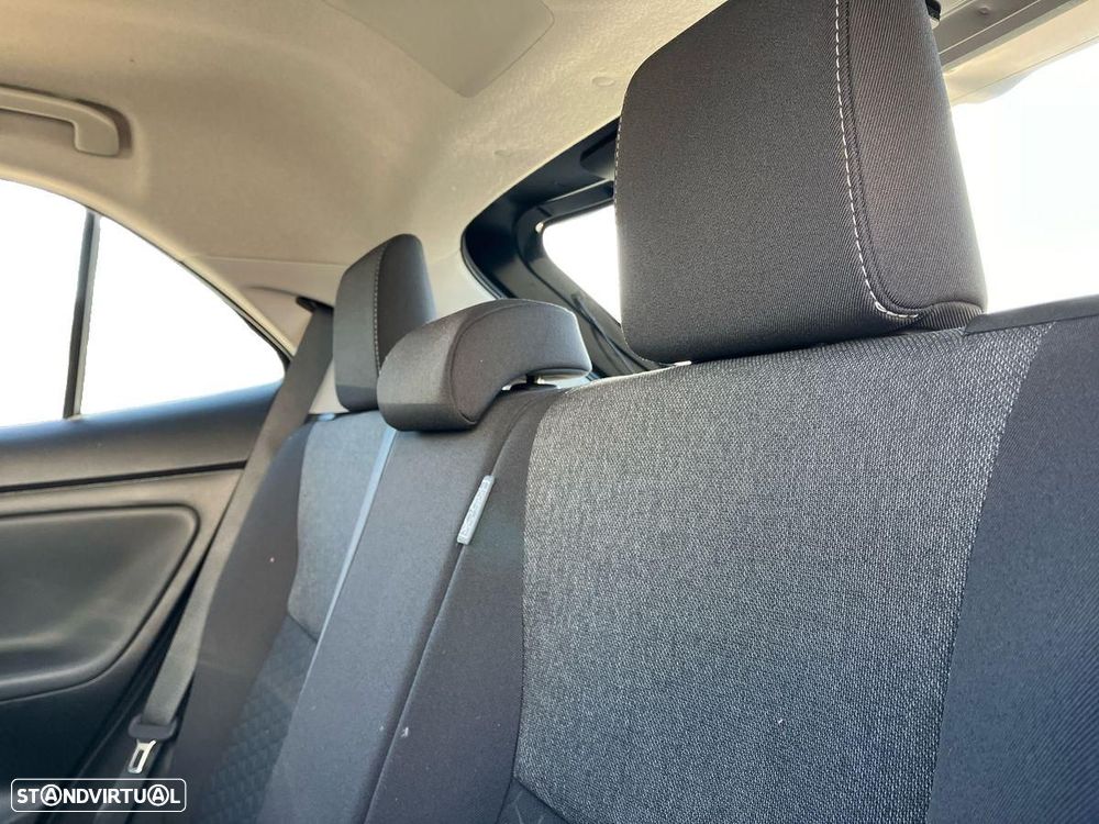 Toyota Yaris Cross 1.5 HDF Comfort Plus - 11
