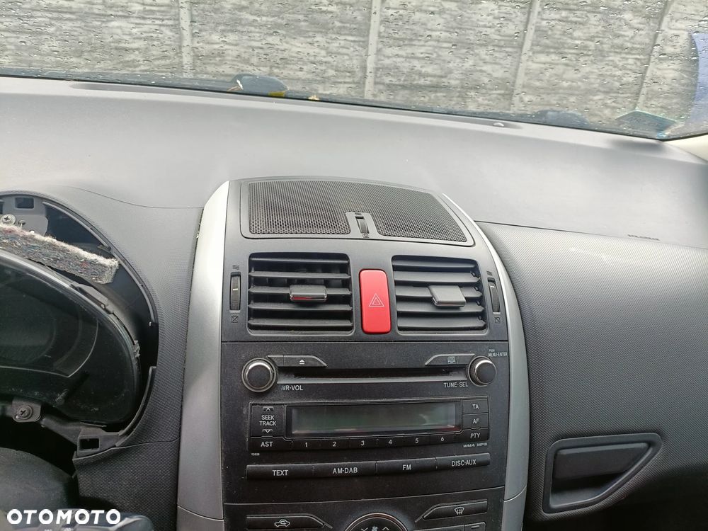 TOYOTA AURIS I 06-12 LIFT 2010 r. 5D deska rozdzielcza + pasy lewy i prawy przód + moduł + AIRBAG  * - 3