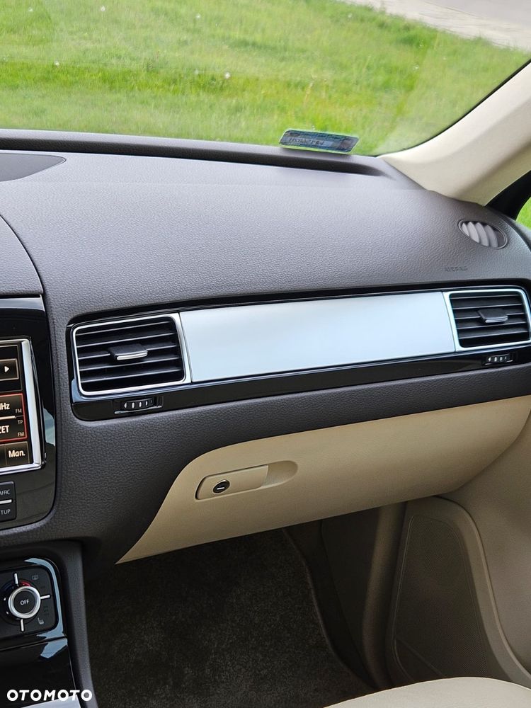 Volkswagen Touareg 3.0 V6 TDI 4XMot BMT - 22