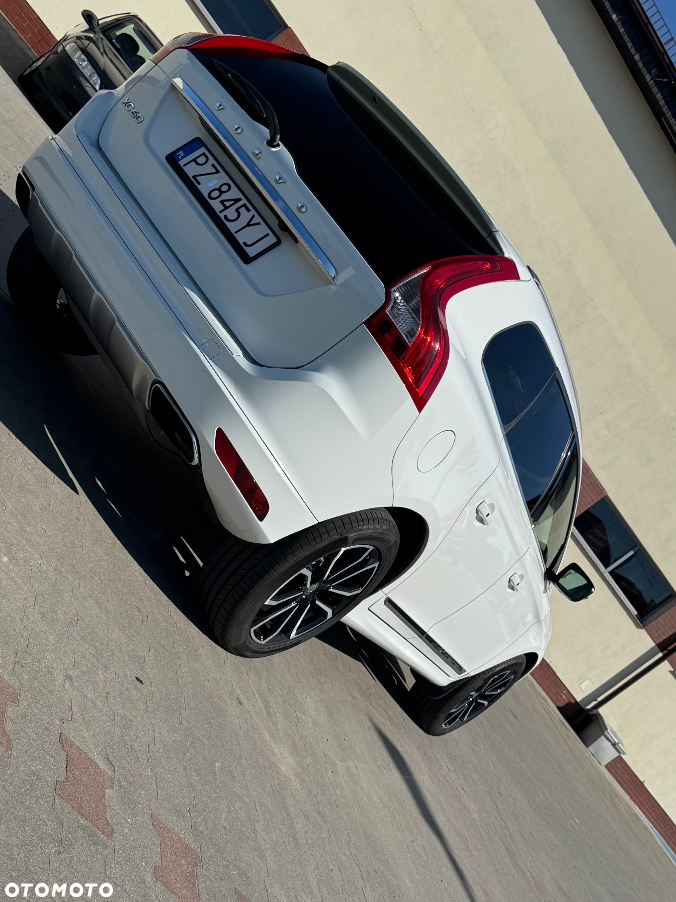 Volvo XC 60 3.2 AWD Momentum - 12