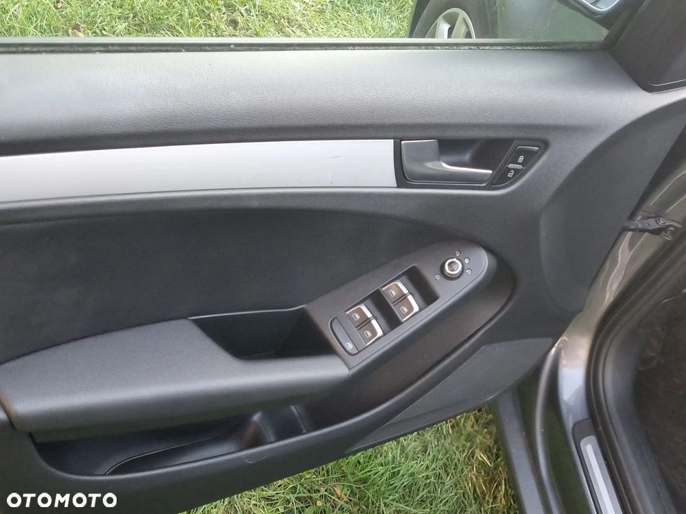 Audi A4 Avant 2.0 TDI ultra DPF Attraction - 24