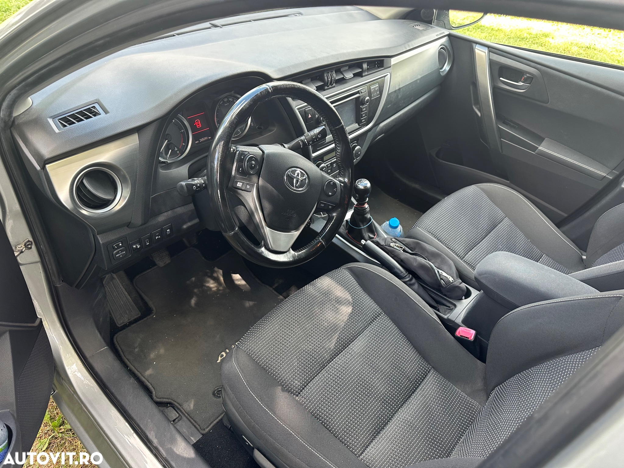 Toyota Auris 2.0 D-4D Edition - 5