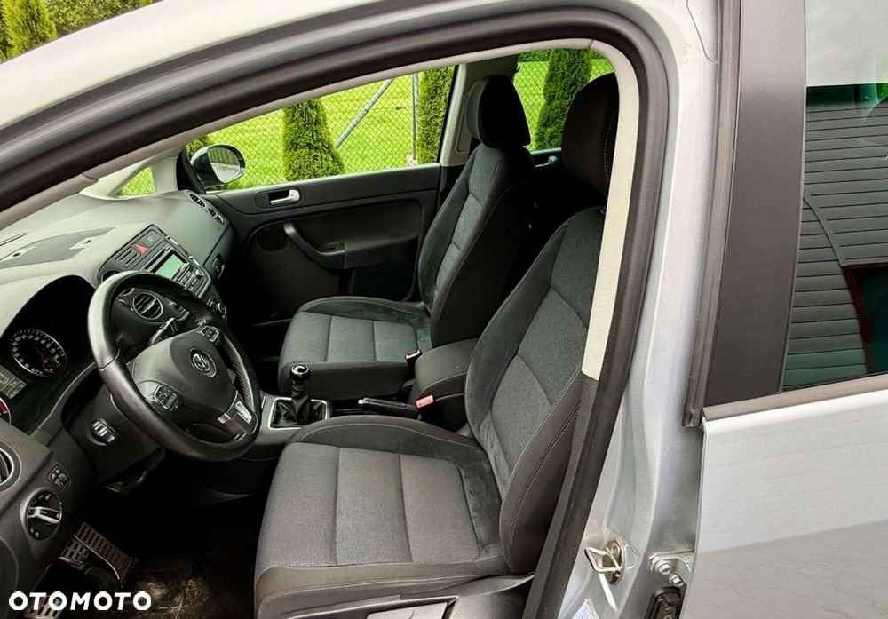 Volkswagen Golf Plus - 14