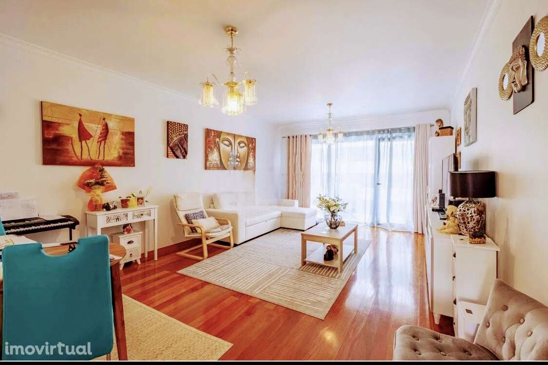 Apartamento T2 no centro em Santa Cruz com e áreas generosas , praias - Grande imagem: 2/15