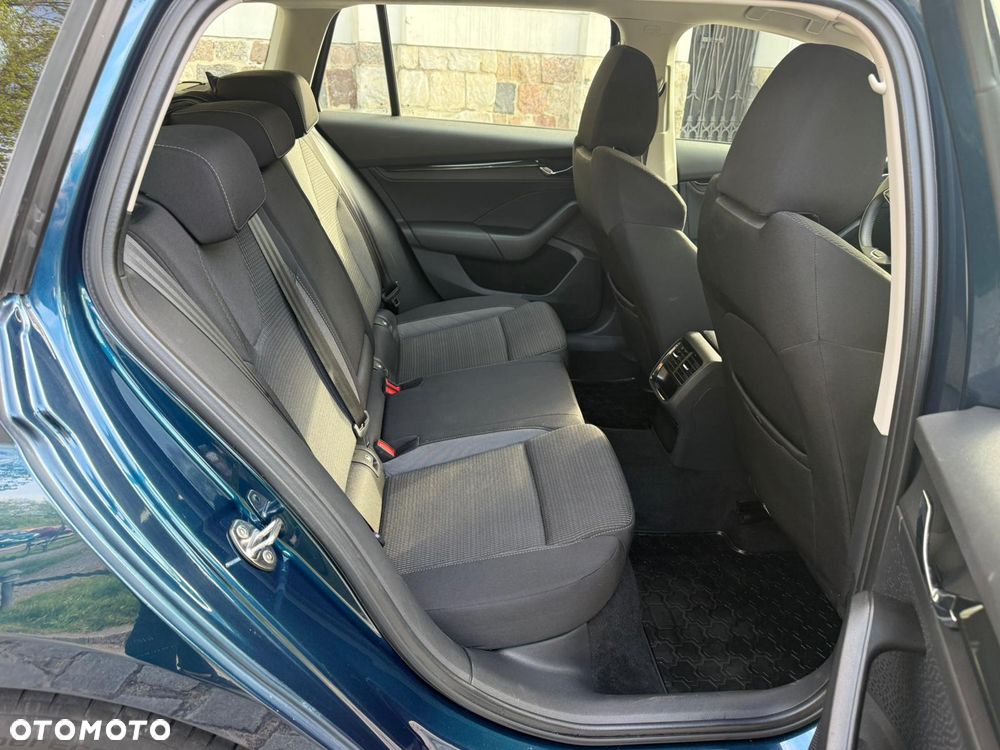 Skoda Octavia - 25