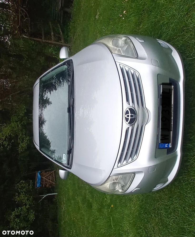Toyota Avensis 2.2 D-4D Sol NAVI - 10