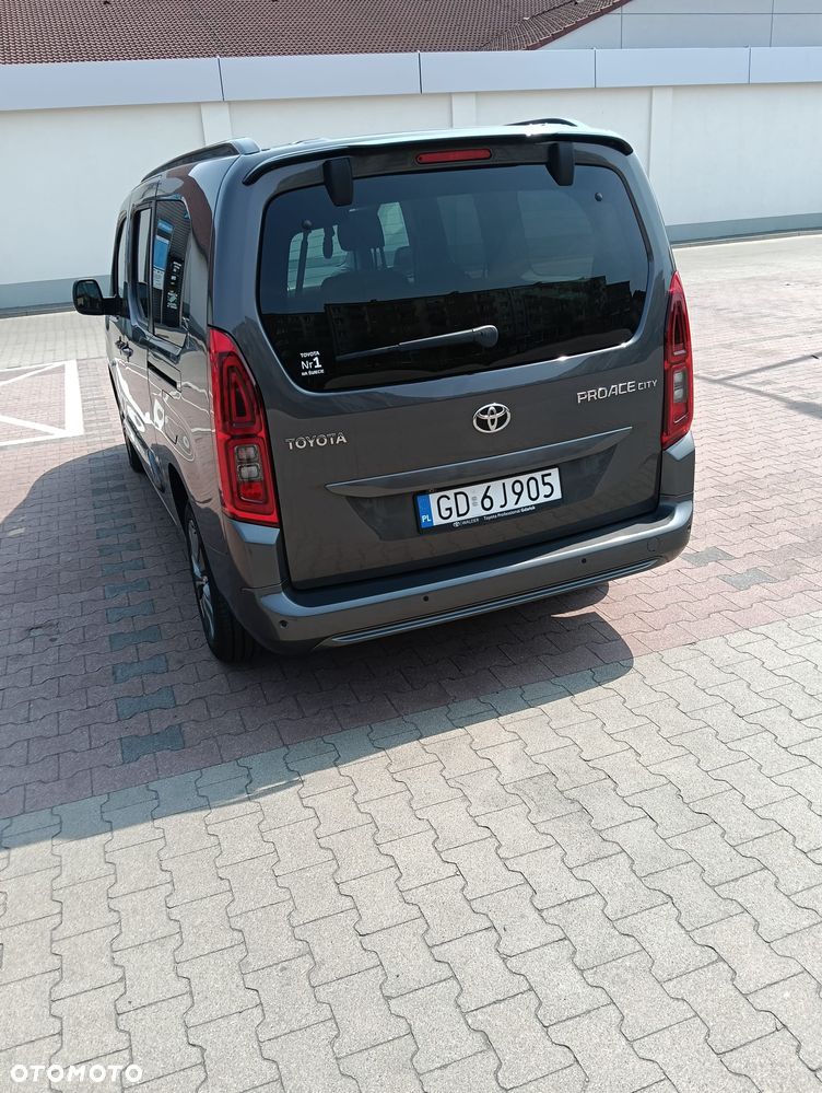Toyota Proace City Verso Long 1.5 D-4D Business - 4