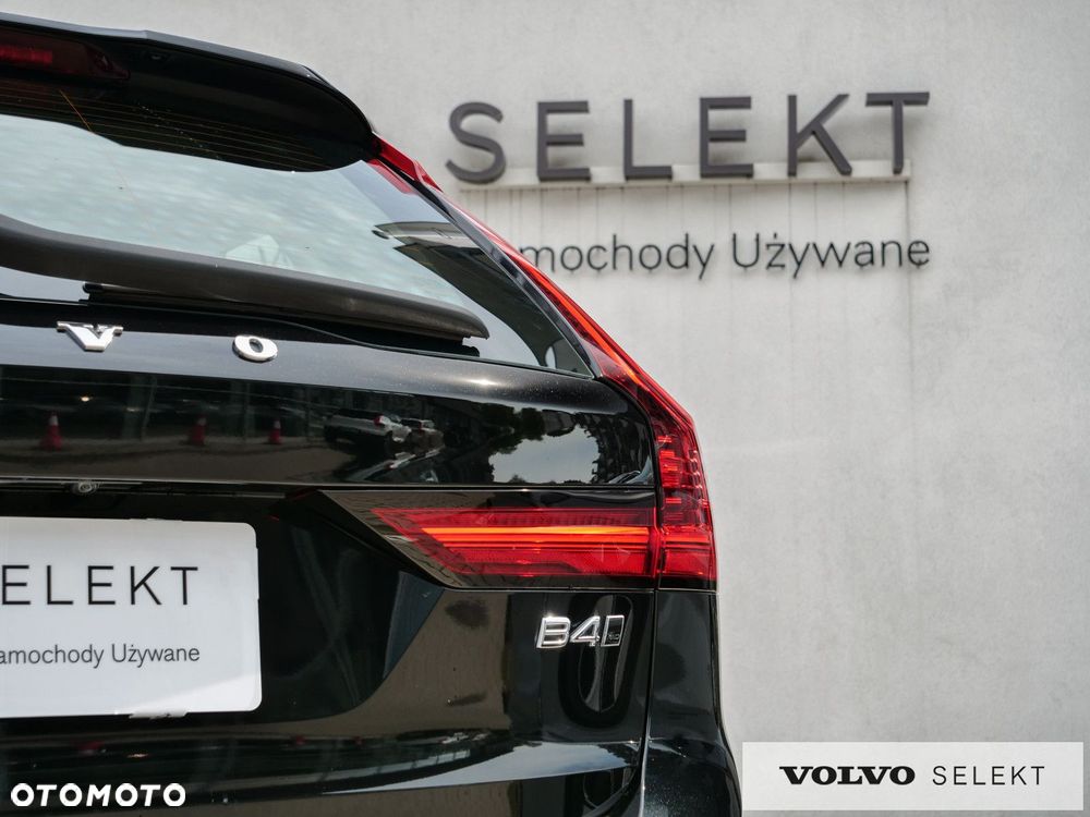 Volvo V90 Cross Country - 10