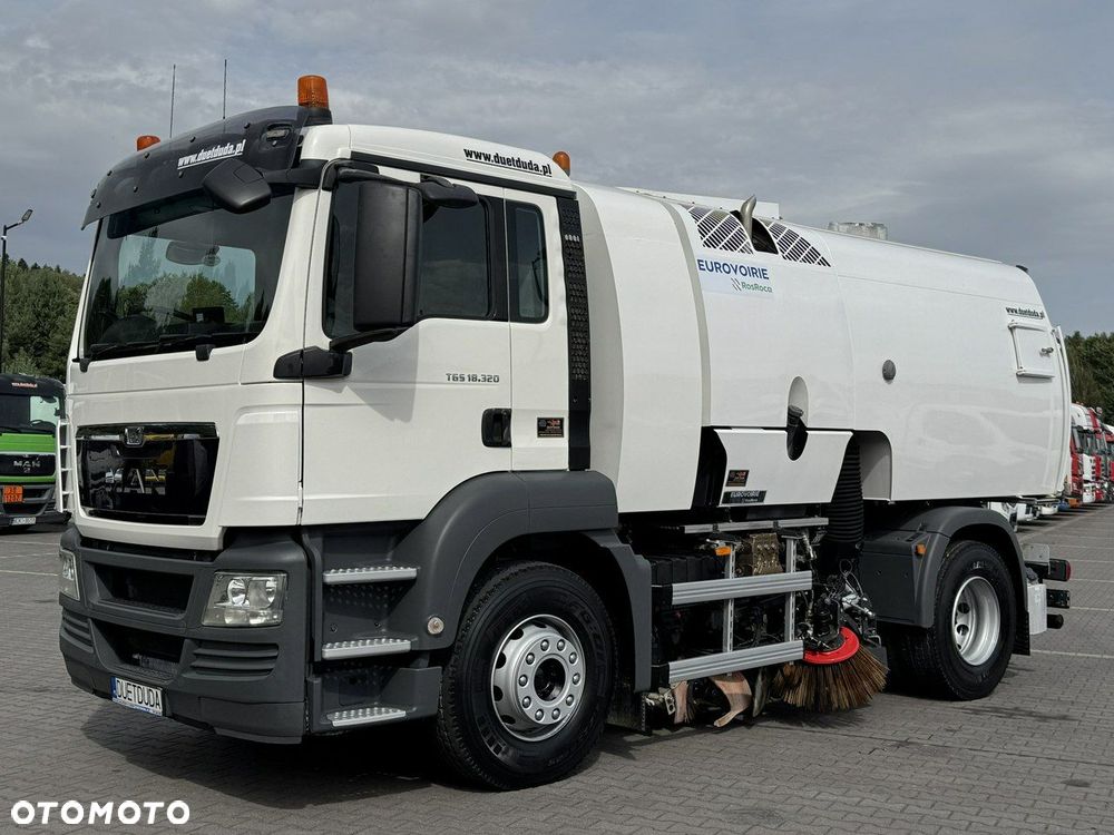 MAN TGS 18.320 E5 BUCHER OPTIFANT 8000 Zamiatarka Uliczna Euro 6 - 7