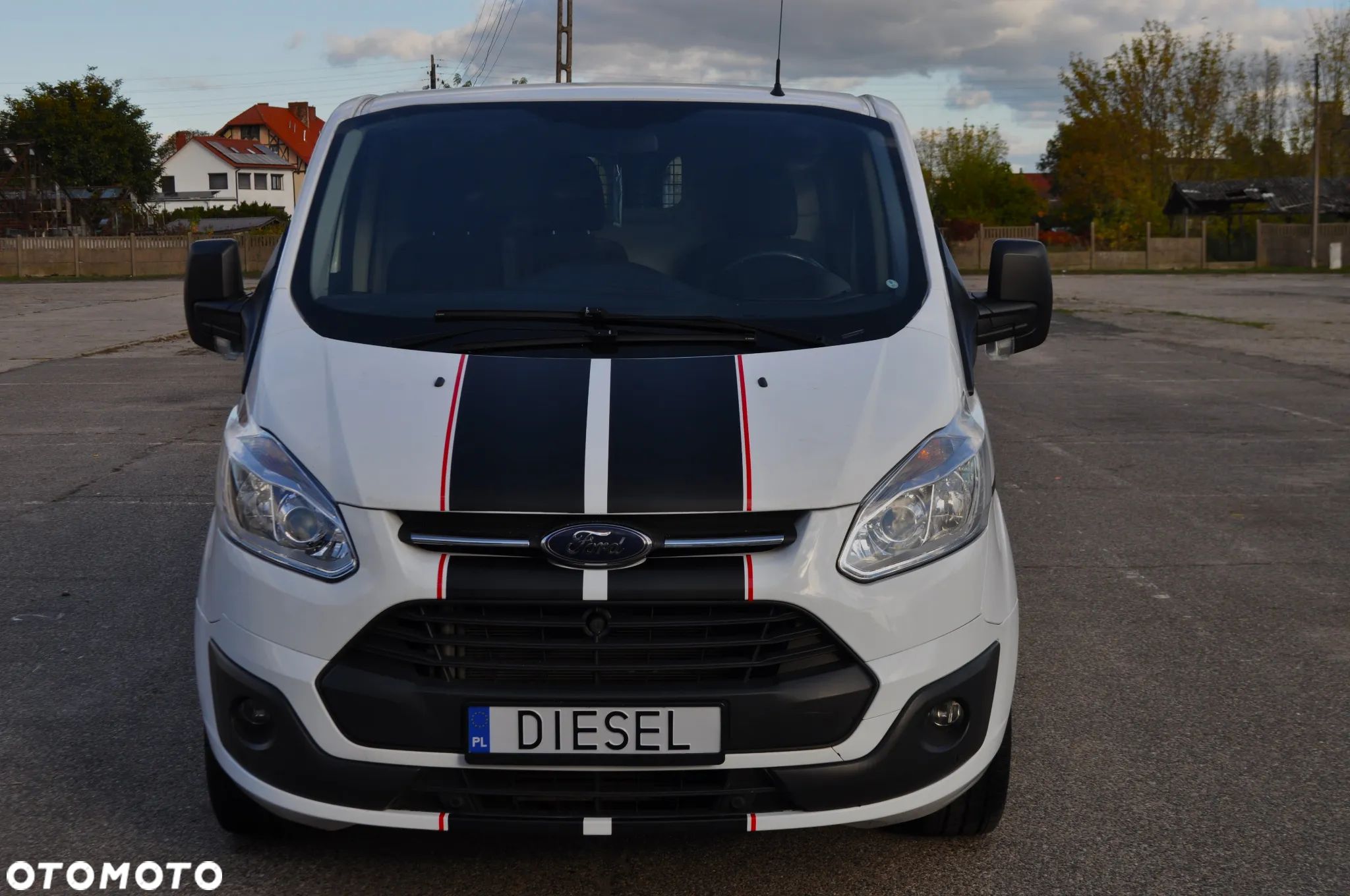Ford TRANSIT CUSTOM - 1