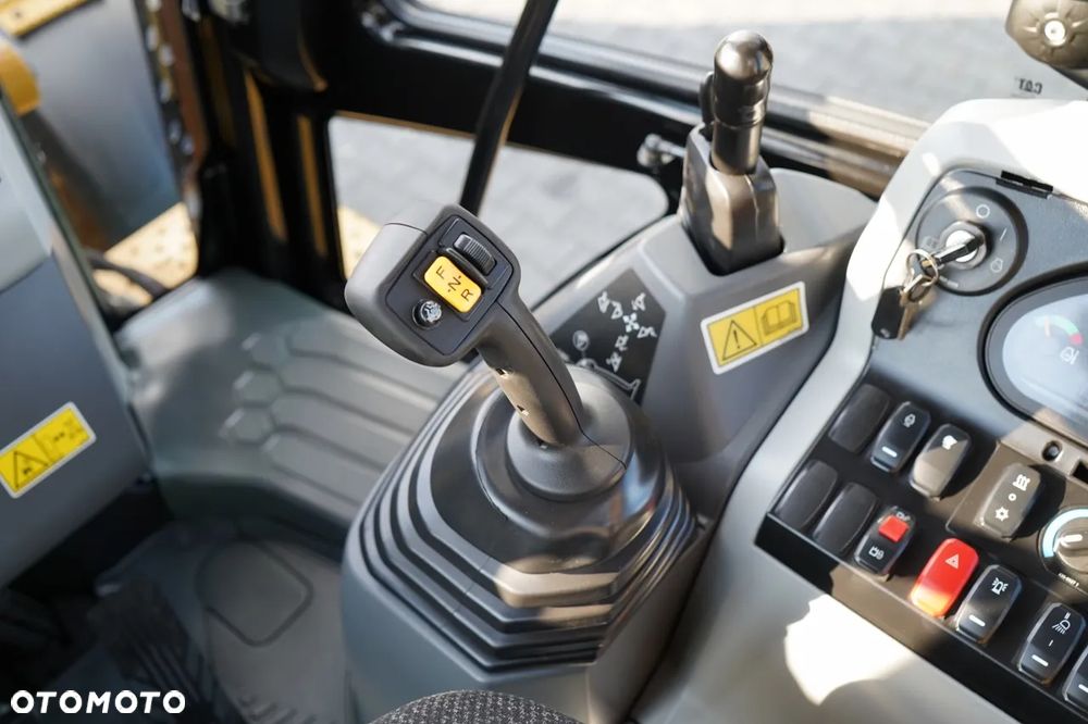 Caterpillar 432 F2 / KOPARKO-ŁADOWARKA / 2019 ROK / KOMPLET ŁYŻEK - 29