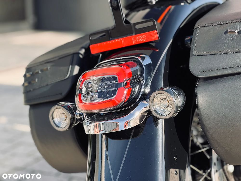 Harley-Davidson Softail Heritage Classic - 11