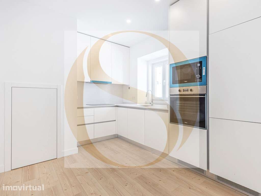 T2 Remodelado com Suite, Terraço e Cozinha Equipada | Beato - Grande imagem: 5/20