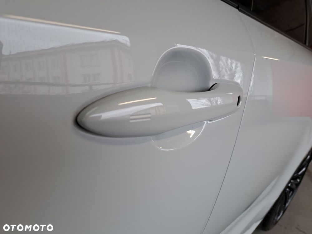 Toyota Corolla 2.0 Hybrid GR Sport - 36