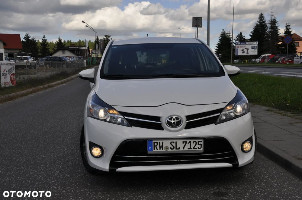 Toyota Verso 1.8 Prestige MS - 18