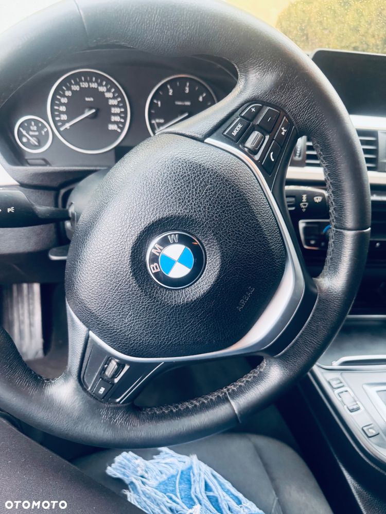 BMW Seria 3 320d - 5