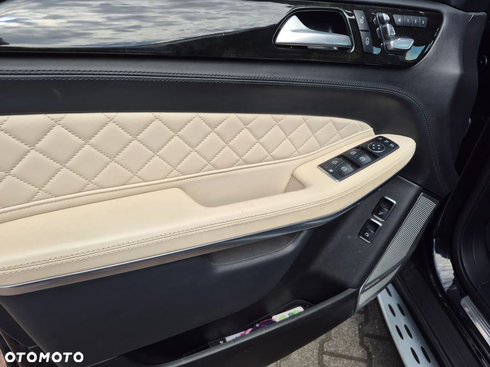 Mercedes-Benz GLS - 7