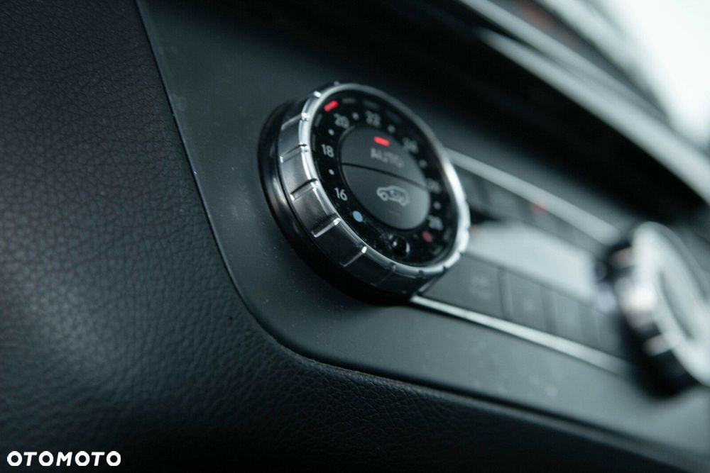 Mercedes-Benz GLE - 28