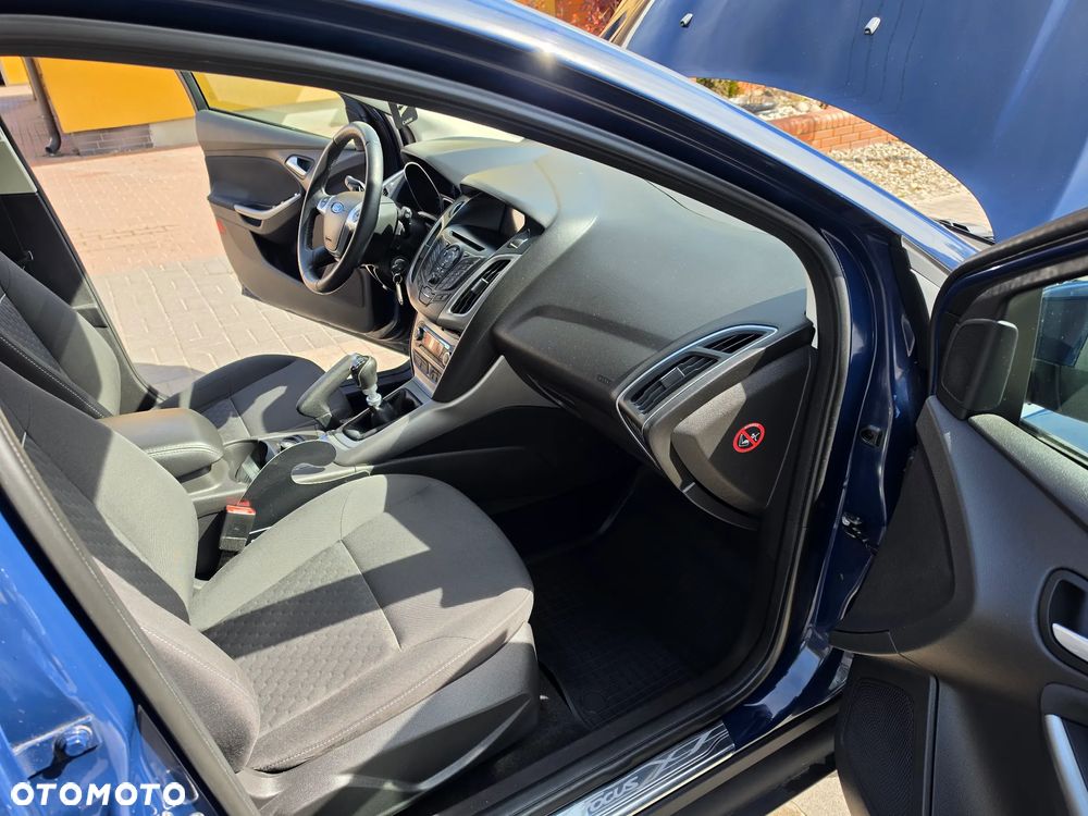 Ford Focus 1.0 EcoBoost STart-Stopp-System TITANIUM - 22