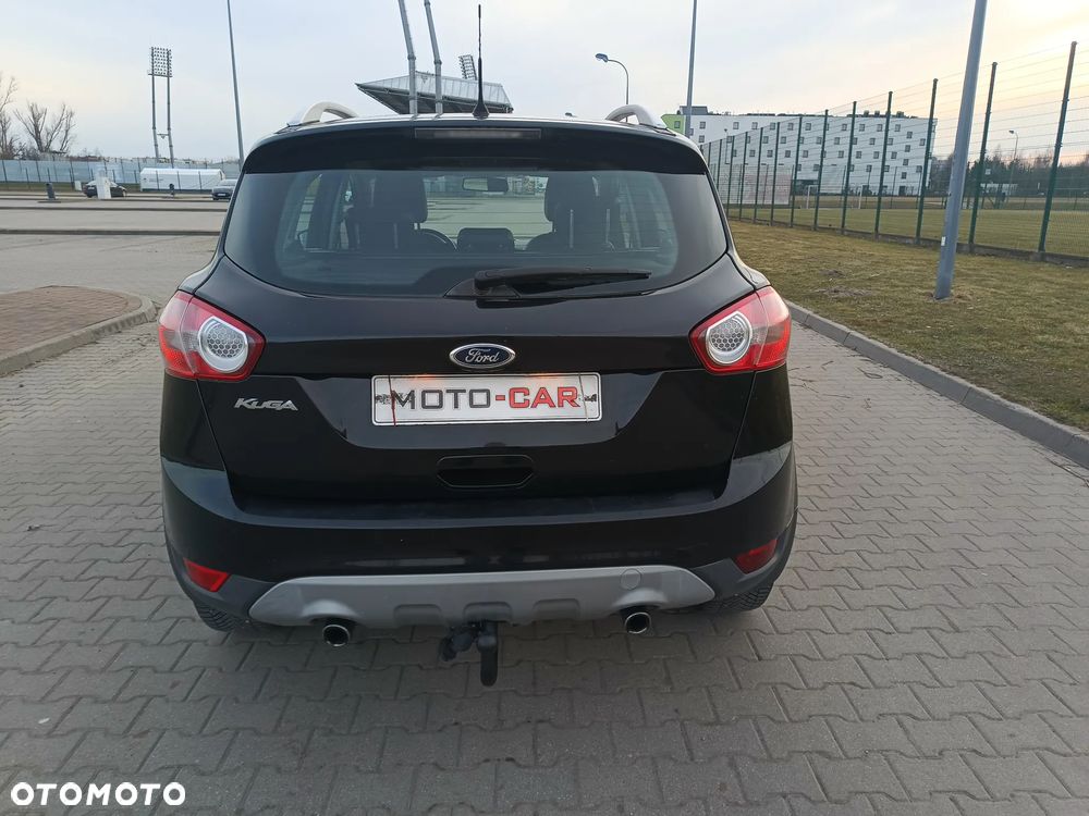 Ford Kuga 2.0 TDCi 2x4 Titanium - 5