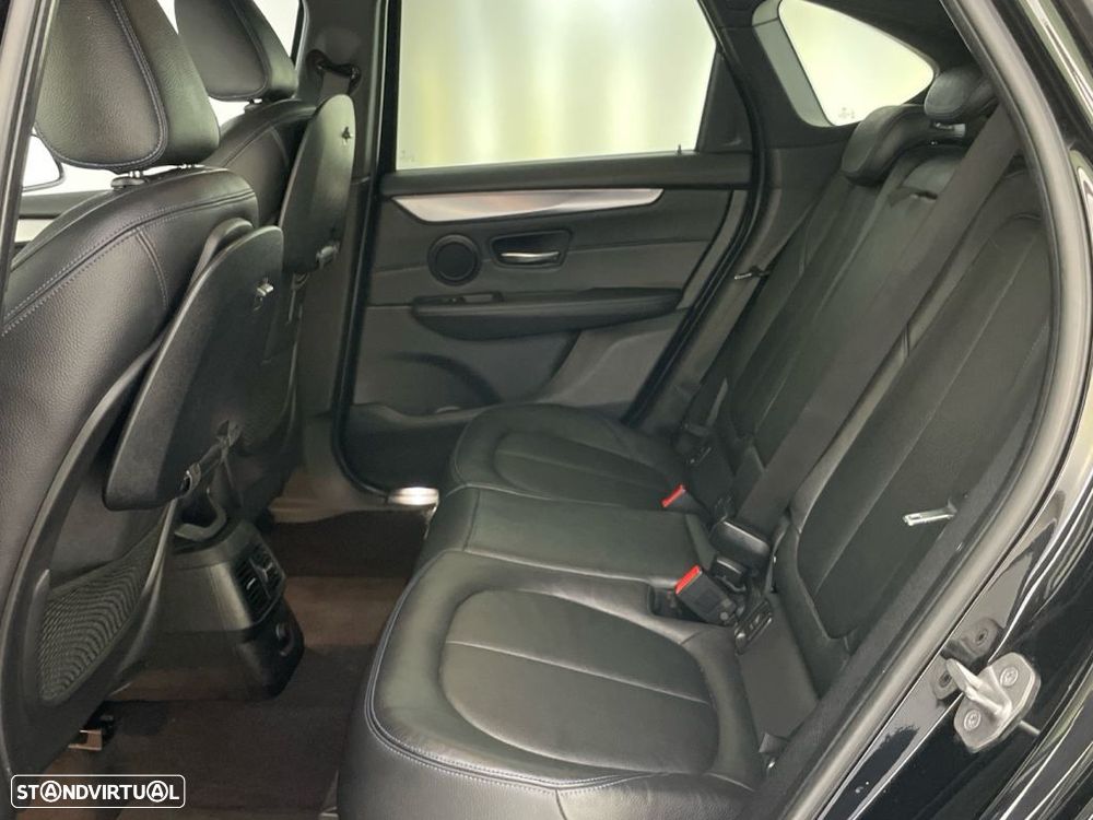 BMW 216 Active Tourer d Pack M - 12