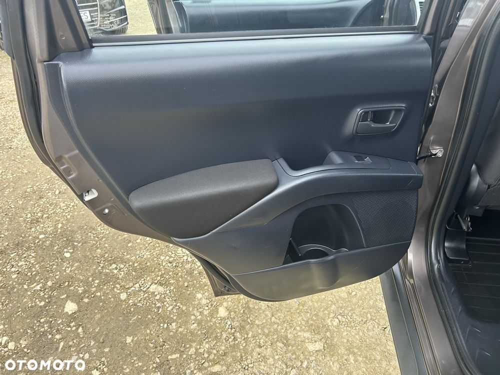 Mitsubishi Outlander 2.0 Intense + 2WD EU5 - 20