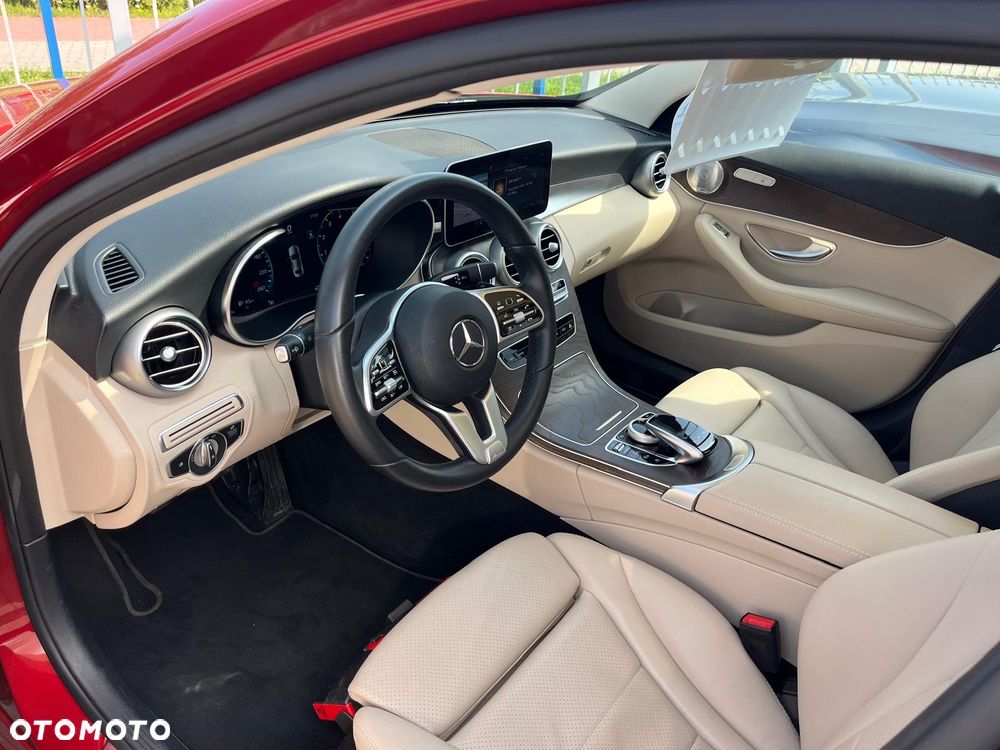 Mercedes-Benz Klasa C 180 9G-TRONIC Avantgarde - 15