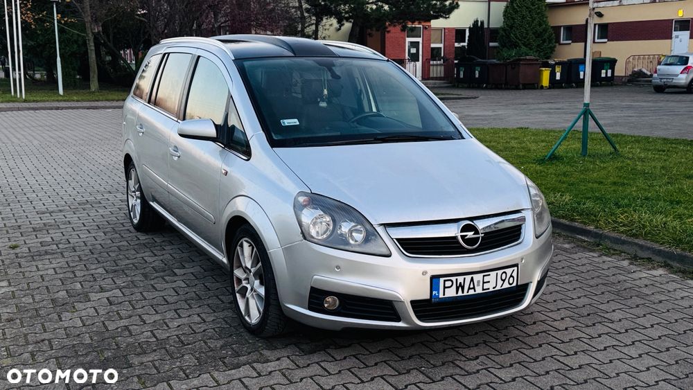 Opel Zafira 1.9 CDTI Sport ActiveSelect - 2