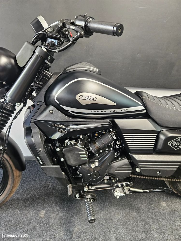 UM Renegade Vegas 300cc - 12