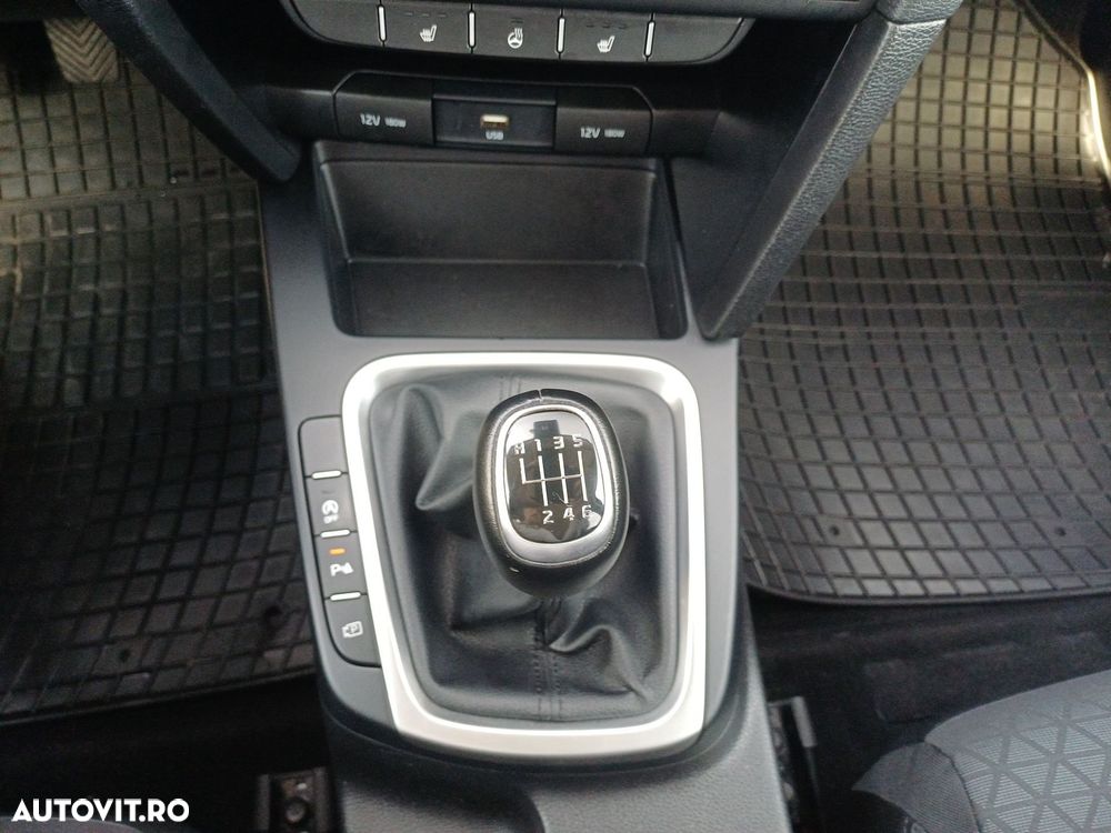 Kia Ceed 1.5 T-GDI 6MT Best - 16