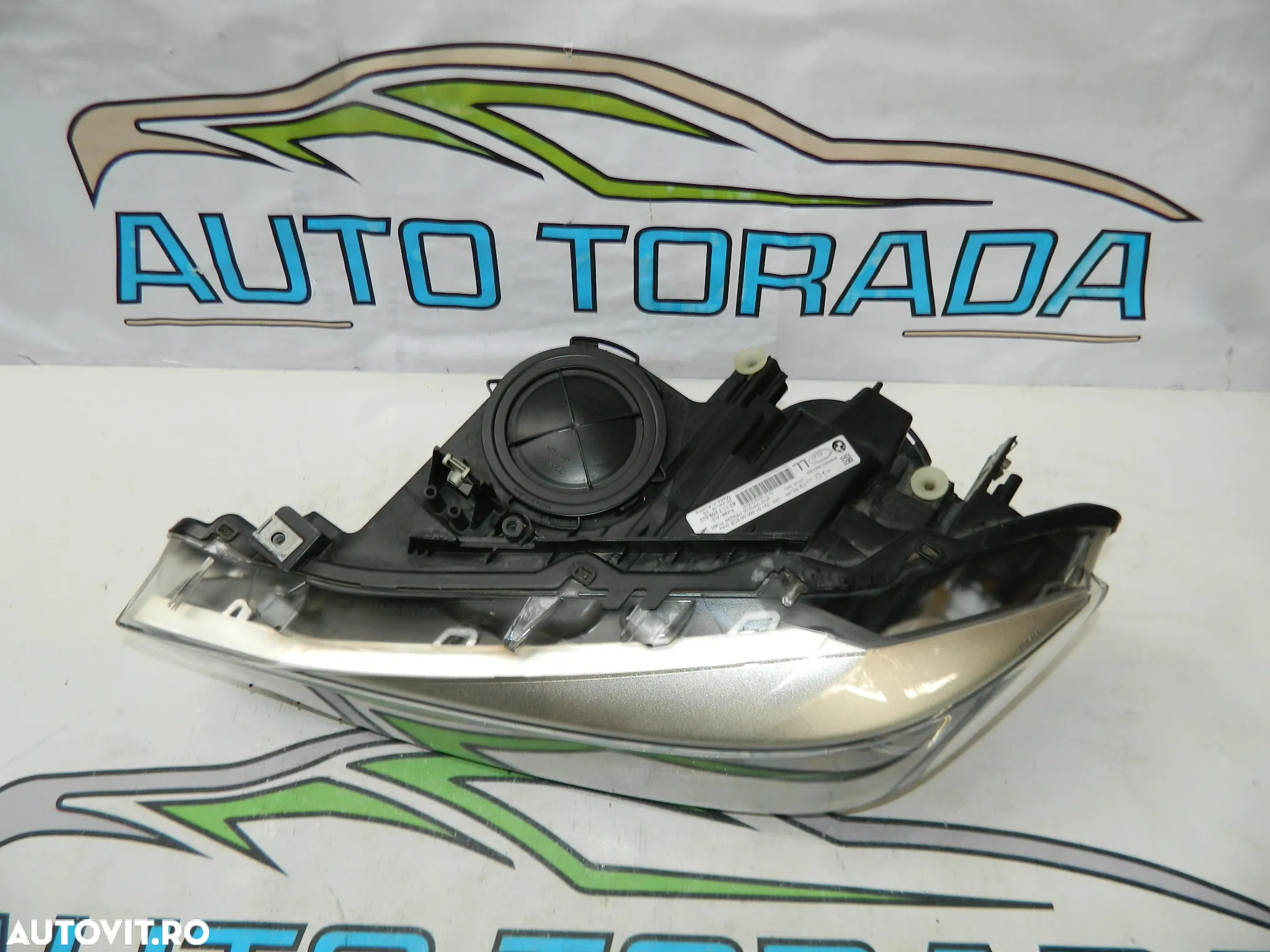 Faruri,Far stanga dreapta original BMW seria 3 F30,F31 cod 6311-7359524 , 6311-7359523 - 6