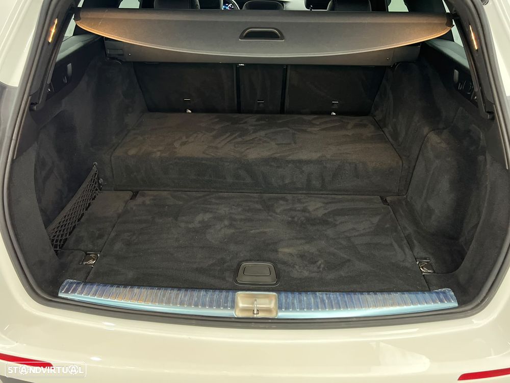 Mercedes-Benz E 300 de AMG Line - 6
