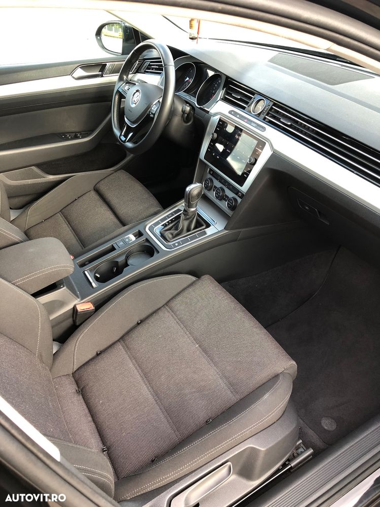 Volkswagen Passat 1.6 TDI DSG Comfortline - 18
