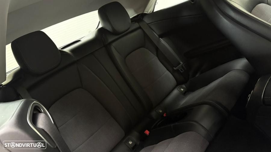 Mercedes-Benz C 220 d Cabrio Aut. - 34