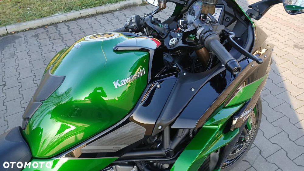 Kawasaki Ninja H2 SX - 16