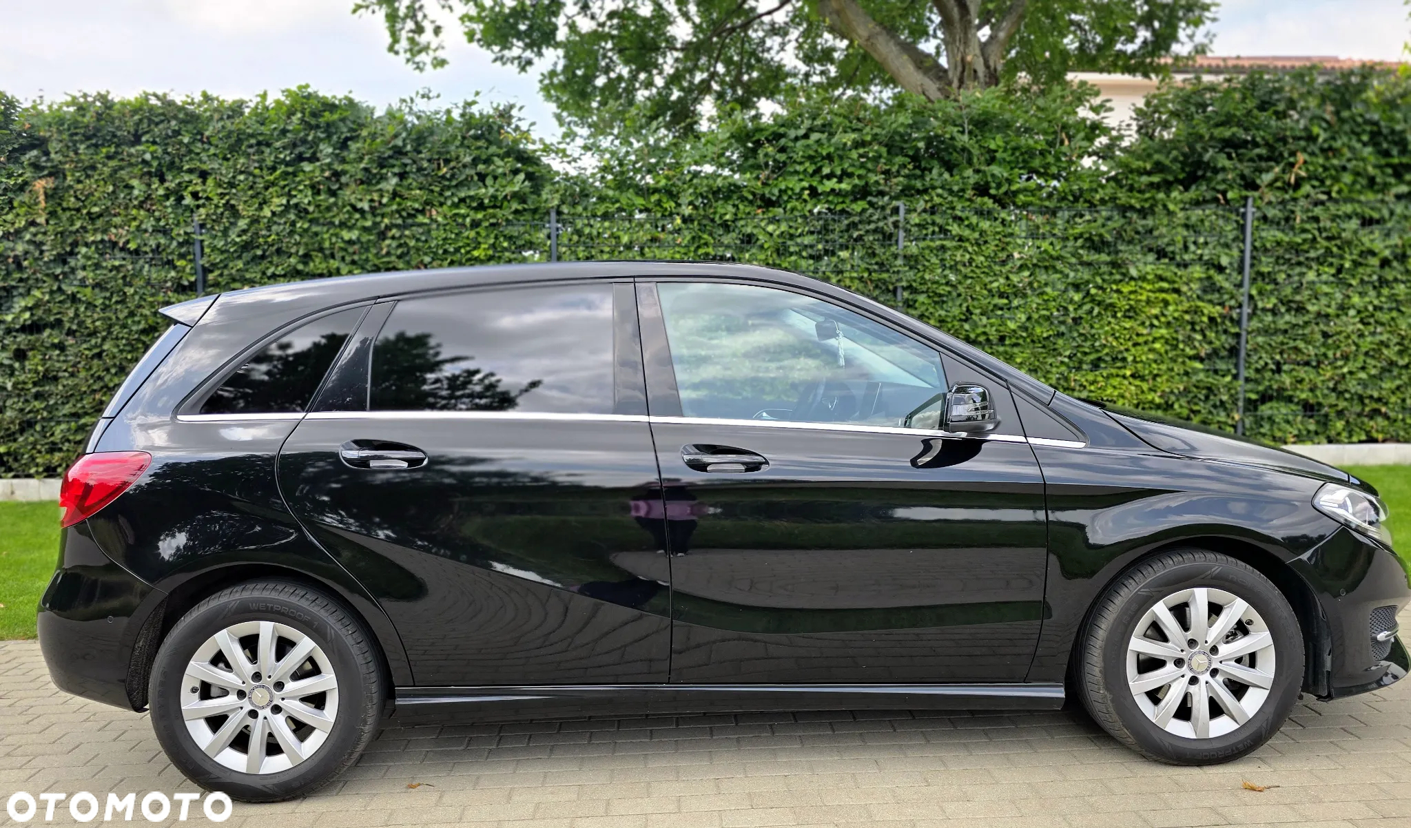 Mercedes-Benz Klasa B 180 BlueEFFICIENCY Edition - 2