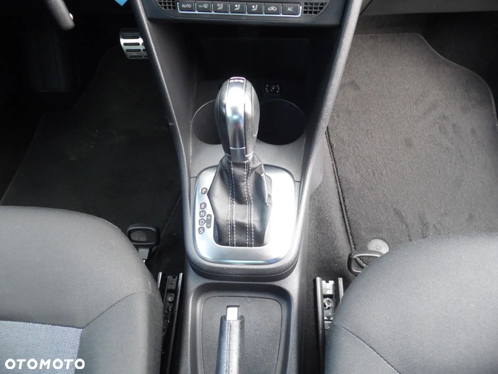 Volkswagen Polo 1.4 DSG Team - 9