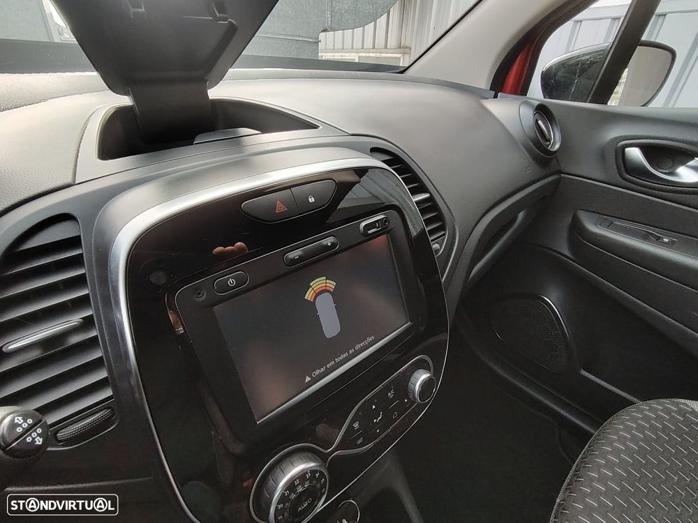 Renault Captur 1.5 dCi Exclusive - 16