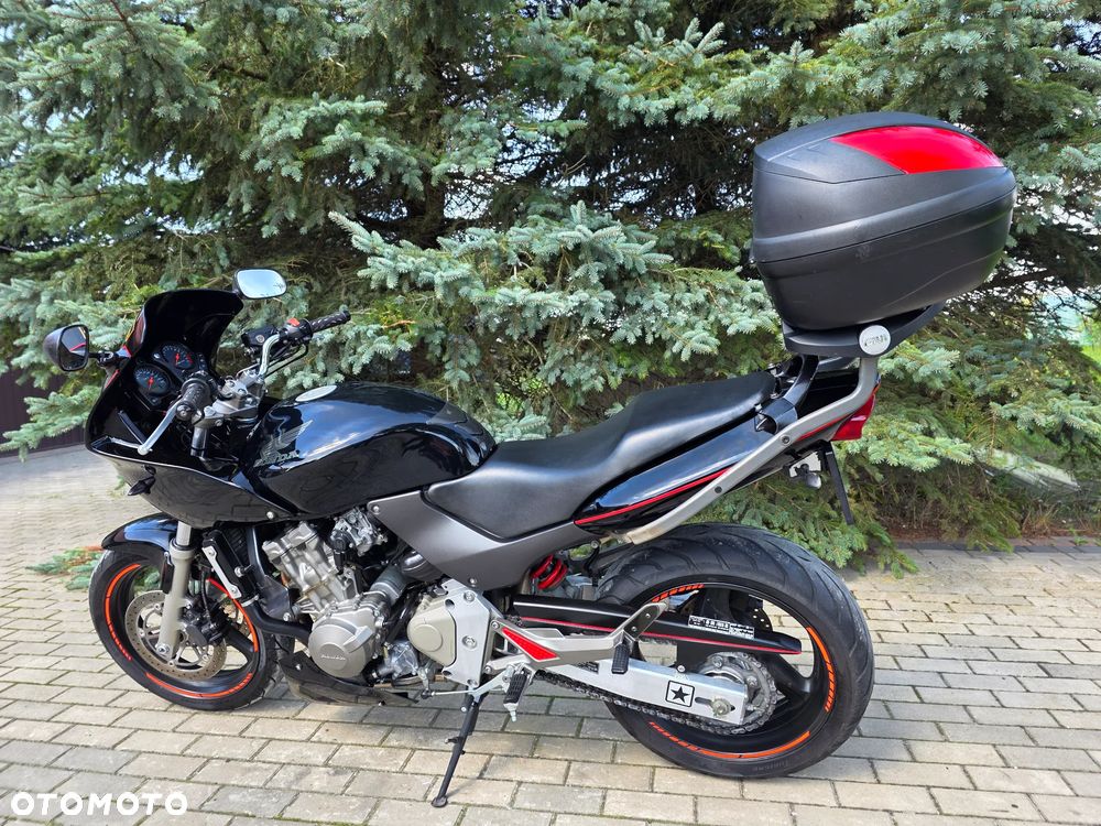 Honda Hornet - 40