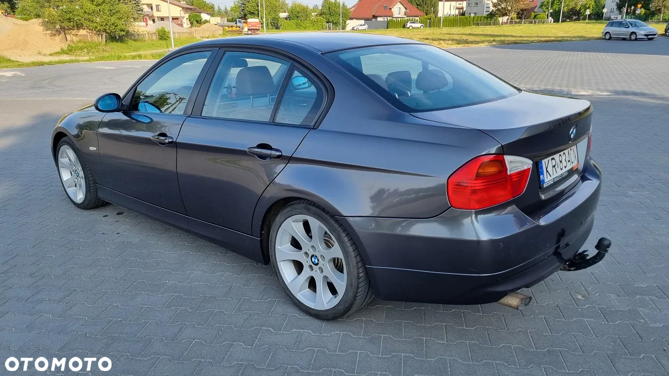 BMW Seria 3 320d Efficient Dynamics - 3