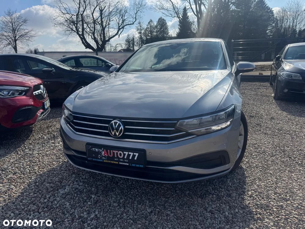 Volkswagen Passat 1.5 TSI EVO Essence - 1