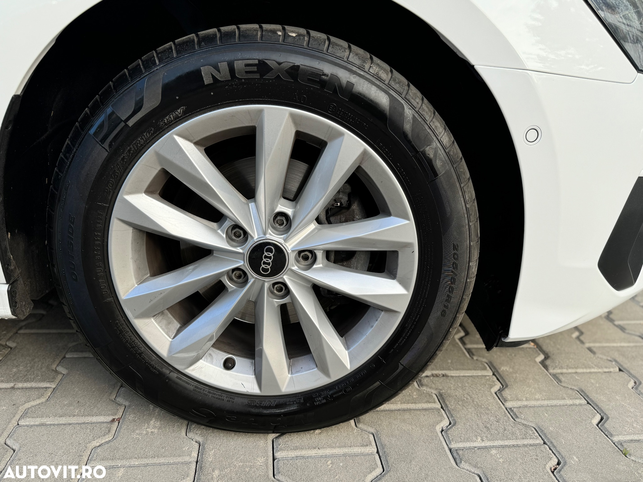 Audi A3 2.0 30 TDI S tronic Advanced - 15