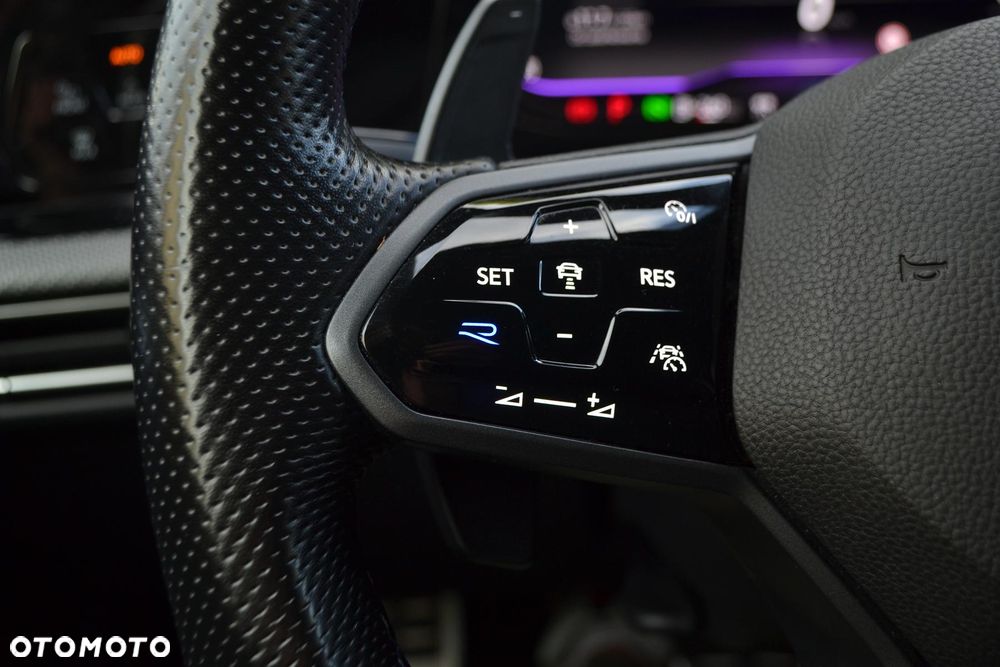 Volkswagen Golf 2.0 TSI 4Motion R DSG - 27