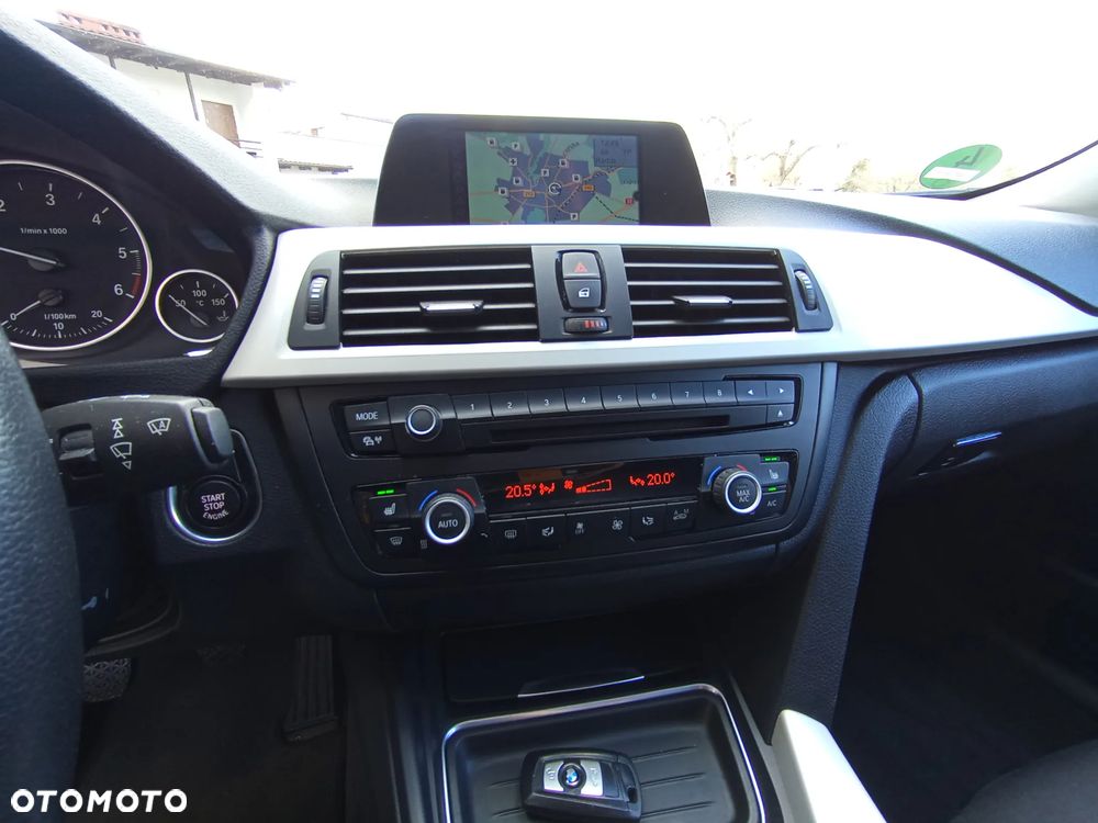 BMW Seria 3 320d DPF - 12