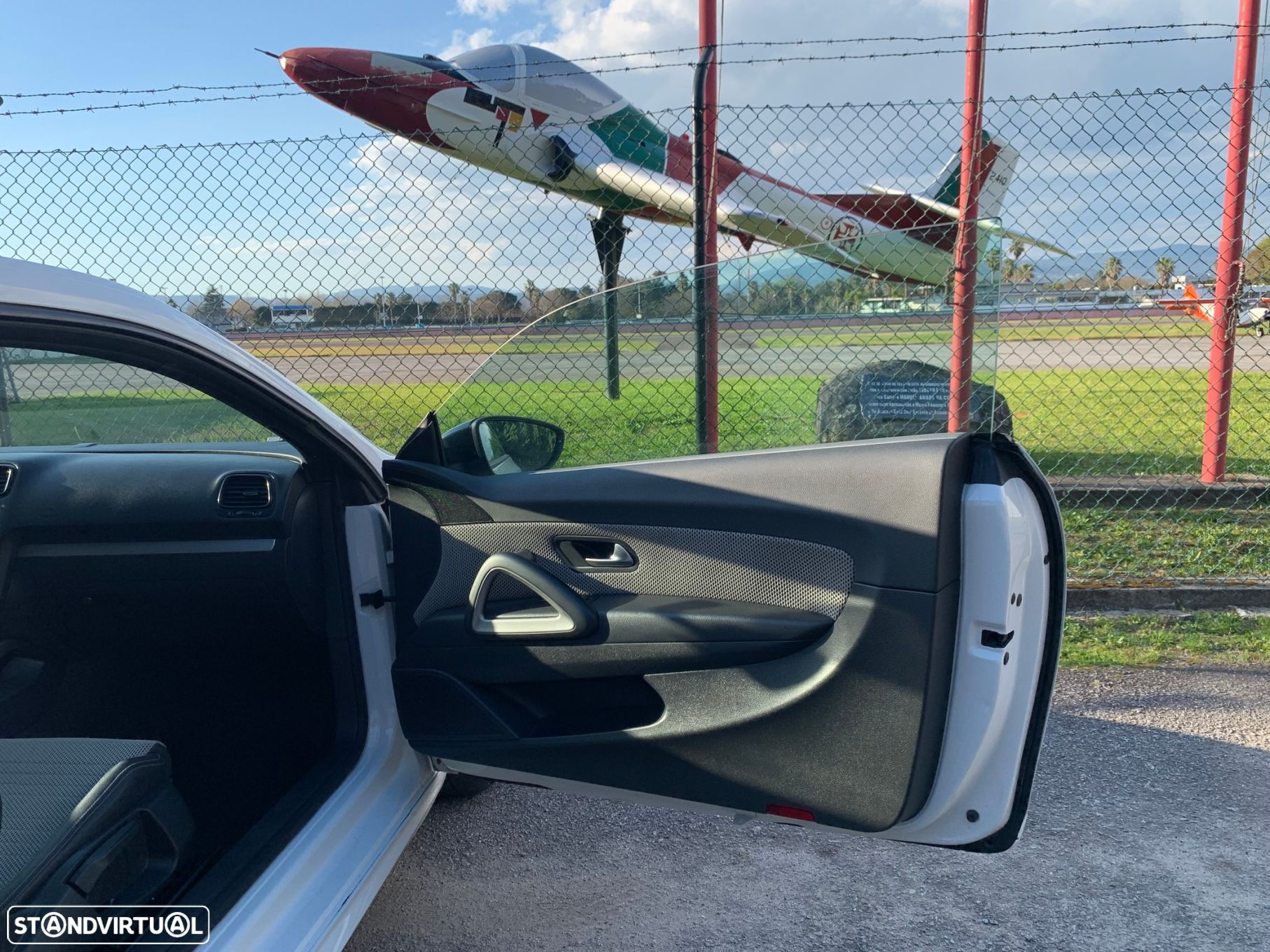 VW Scirocco 2.0 TDI R-Line DSG - 38