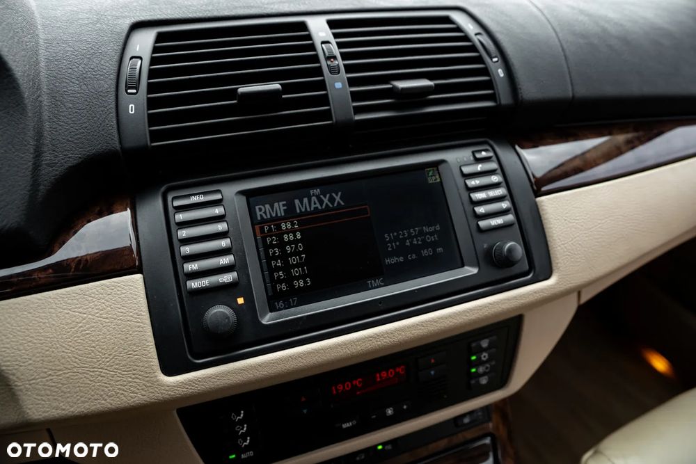 BMW X5 3.0 i Edition Exclusive - 34