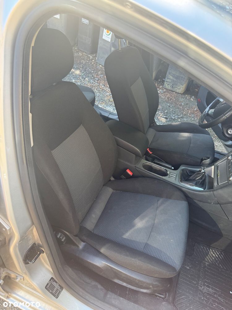 Ford Mondeo 2.0 TDCi Ambiente - 22